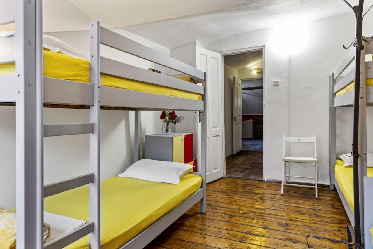 בוקרשט Friends Hostel מראה חיצוני תמונה