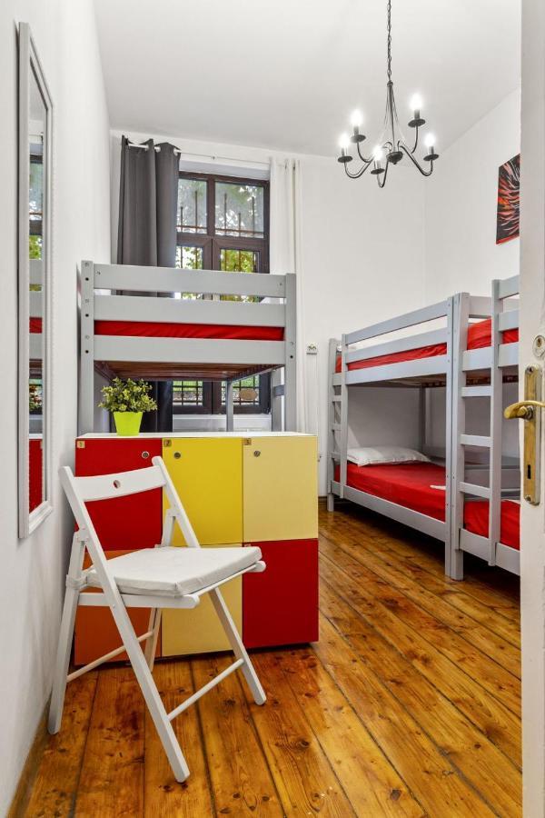 בוקרשט Friends Hostel מראה חיצוני תמונה