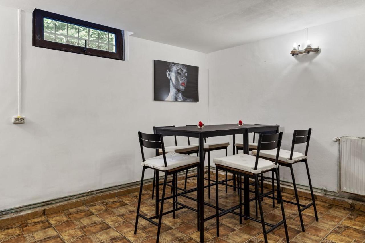 בוקרשט Friends Hostel מראה חיצוני תמונה