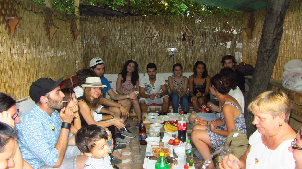 בוקרשט Friends Hostel מראה חיצוני תמונה