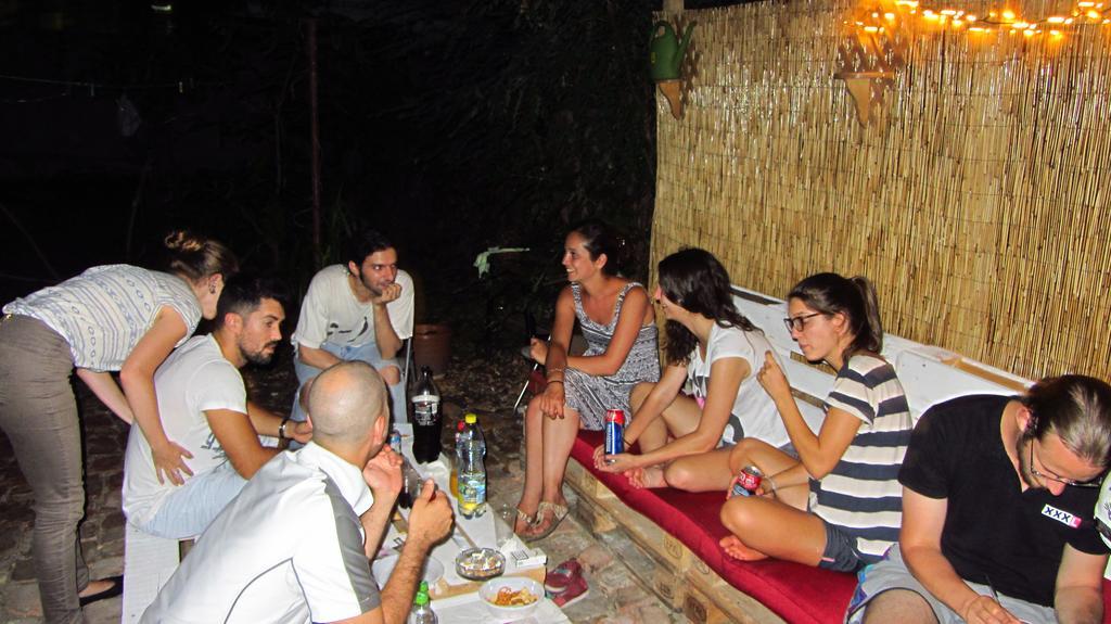 בוקרשט Friends Hostel מראה חיצוני תמונה