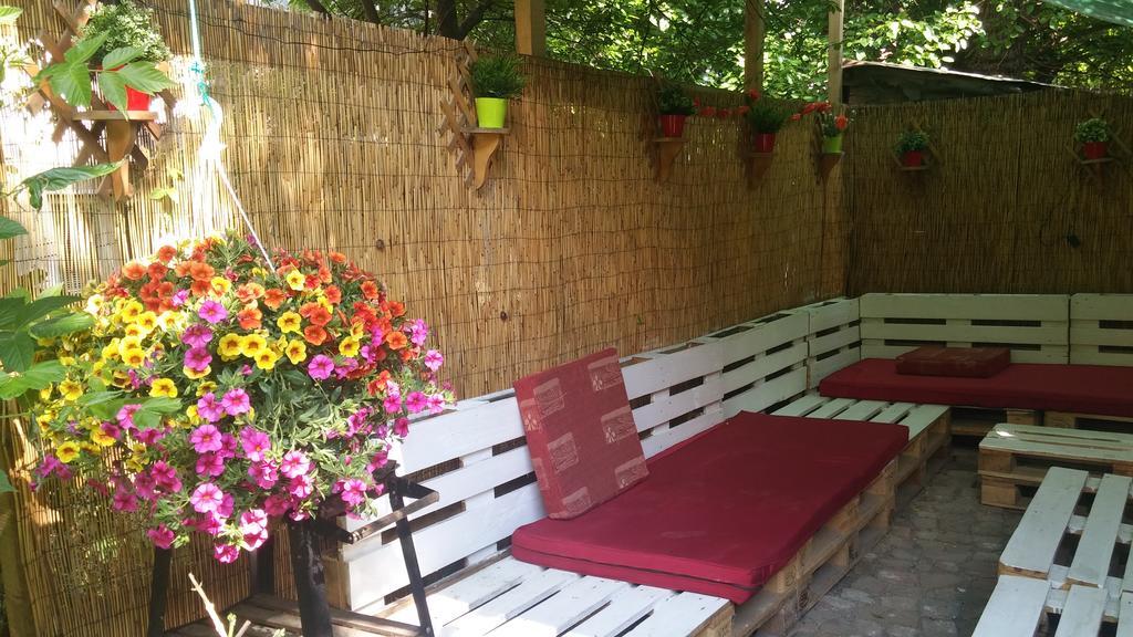 בוקרשט Friends Hostel מראה חיצוני תמונה